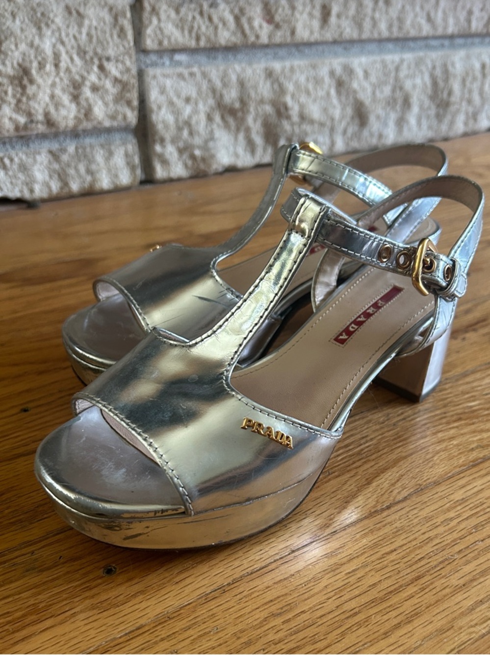 Vintage Prada Silver Metallic T-Strap Sandals ✨GUC✨